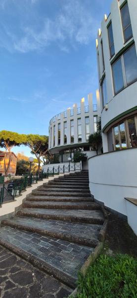 Guru Mostacciano Apartment